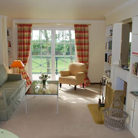 Wunderschoene In Swantow Mit Offenem Kamin By Interhome Appartement *