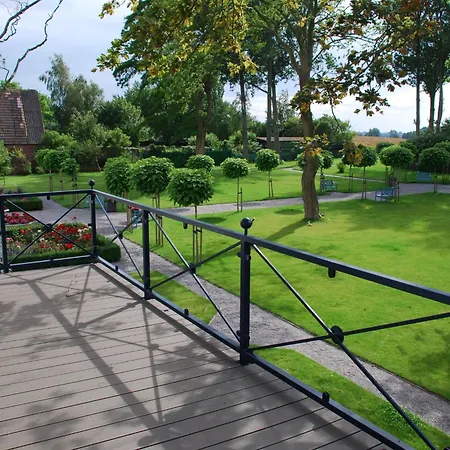 Wunderschoene In Swantow Mit Offenem Kamin By Interhome Appartement *